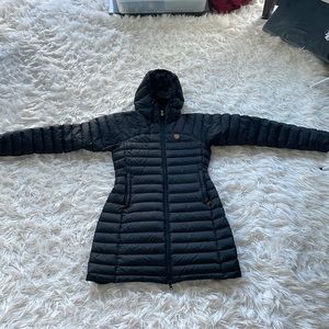 Fjallraven Snowflake Parka in Black XS